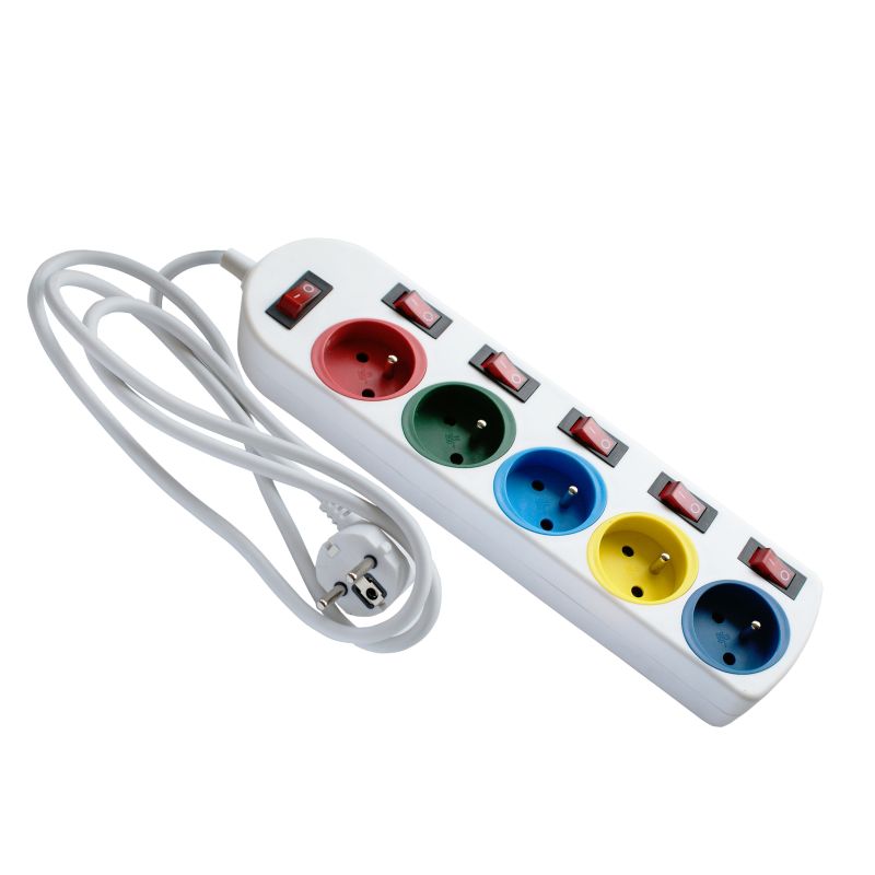 Predlžovací kábel 5 zásuviek 1,5m 3x1mm2 biely